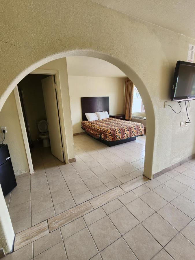 Hometown Inn And Suites Mesquite Exterior photo